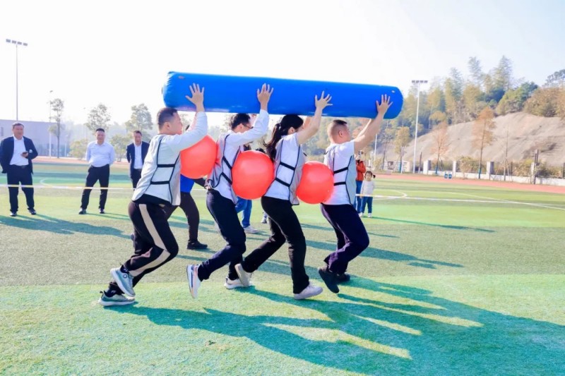 湖南骏达集团有限公司,长沙城市交通,校车运营,安保服务,新能源科技