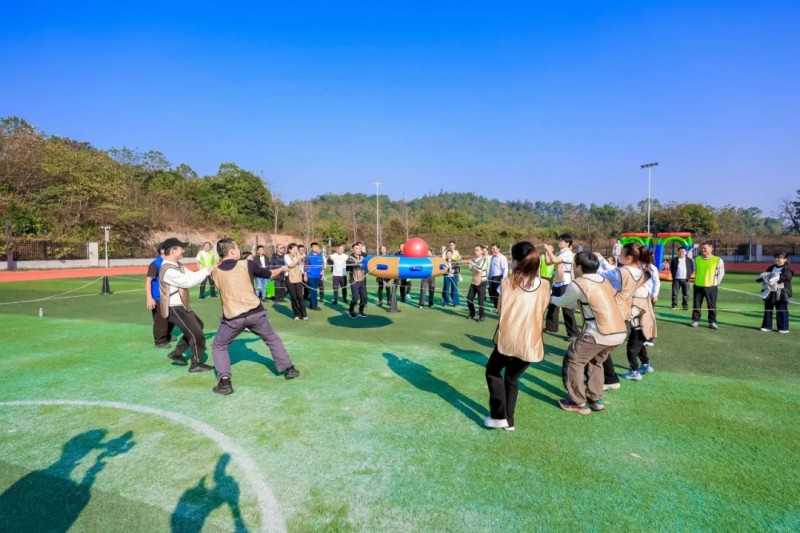湖南骏达集团有限公司,长沙城市交通,校车运营,安保服务,新能源科技