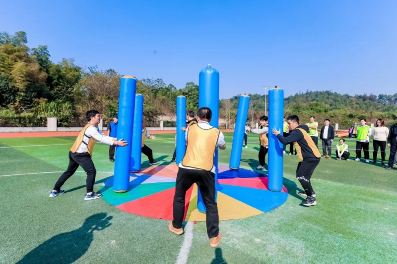 湖南骏达集团有限公司,长沙城市交通,校车运营,安保服务,新能源科技