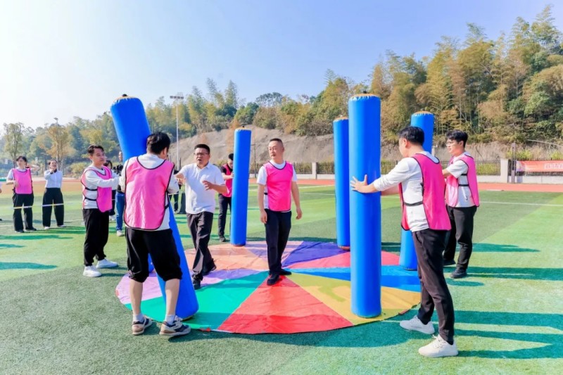 湖南骏达集团有限公司,长沙城市交通,校车运营,安保服务,新能源科技