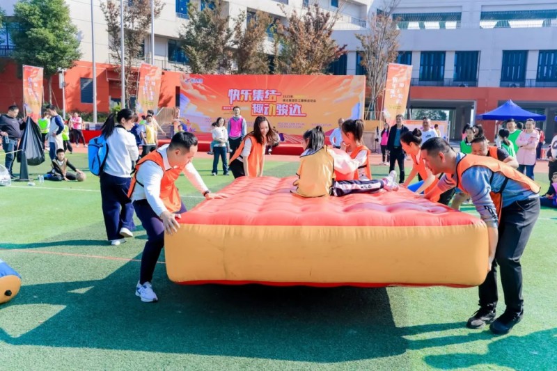 湖南骏达集团有限公司,长沙城市交通,校车运营,安保服务,新能源科技