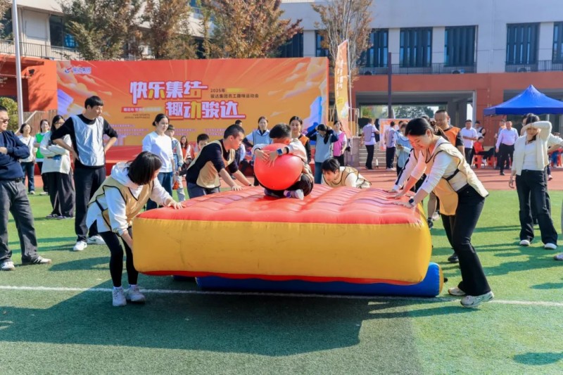 湖南骏达集团有限公司,长沙城市交通,校车运营,安保服务,新能源科技