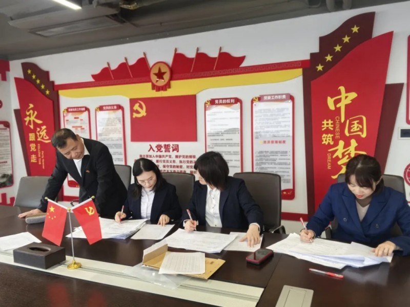 湖南骏达集团有限公司,长沙城市交通,校车运营,安保服务,新能源科技