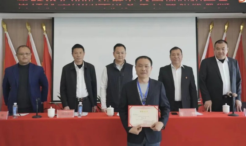 湖南骏达集团有限公司,长沙城市交通,校车运营,安保服务,新能源科技