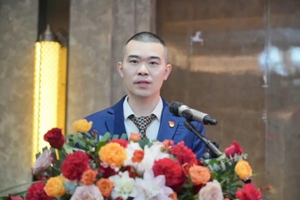 湖南骏达集团有限公司,长沙城市交通,校车运营,安保服务,新能源科技