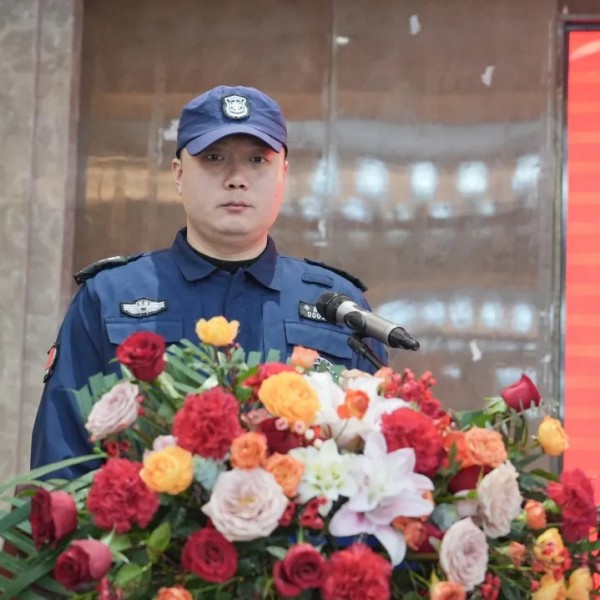 湖南骏达集团有限公司,长沙城市交通,校车运营,安保服务,新能源科技